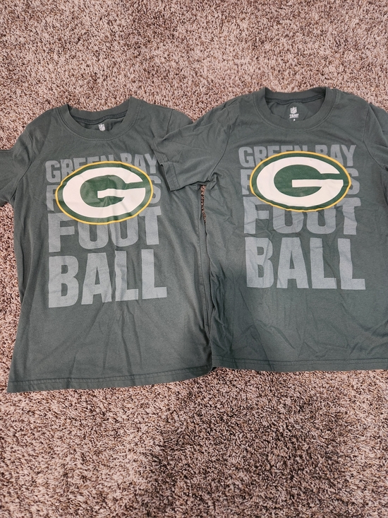 NFL Other - Green Bay Packers Kids' Green Football T-Shirt (Matching- Willing To Separate)